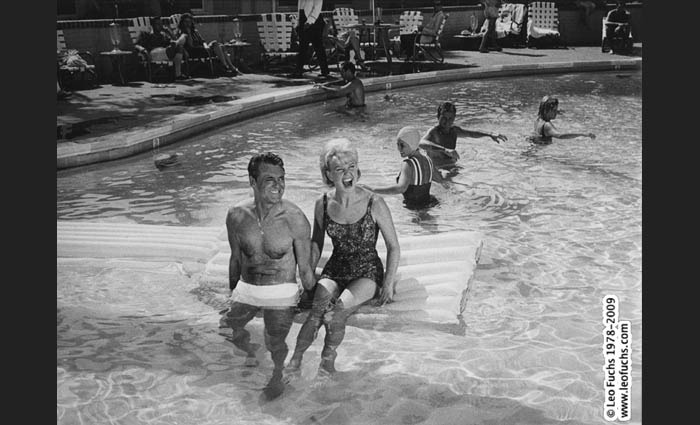 0675 doris day cary grant that touch of mink pool relax set_c_leo_fuchs_photography_www.leofuchs.com.jpg